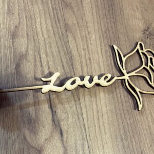 Drewniana Róża z LOVE