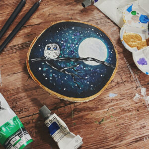 Księżycowa sowa - obraz na drewnie ręcznie robiona naturalna ozdoba w sklepie Biały Kruk Joanna Jarczyk