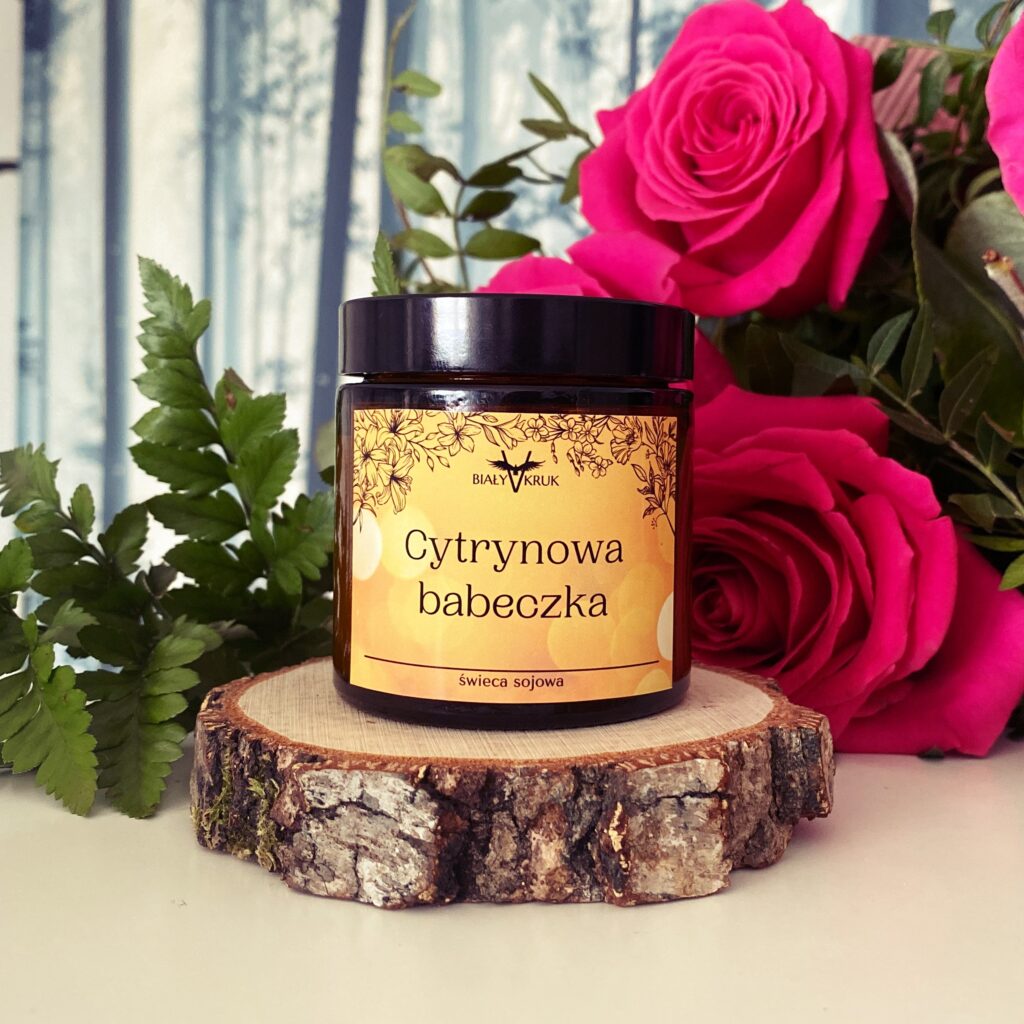 Cytrynowa Babeczka – Naturalna świeca sojowa zapachowa 120ml - Niesamowity zapach cytrynowych babeczek wyjętych prosto z pieca dostępna w sklepie rękodzielniczym Biały Kruk