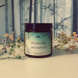 Konwalia Wiosenna – Naturalna świeca sojowa zapachowa 120ml - ręcznie robiona świeca sojowa o bardzo intensywnym zapachu dostępna w sklepie rękodzielniczym Biały Kruk